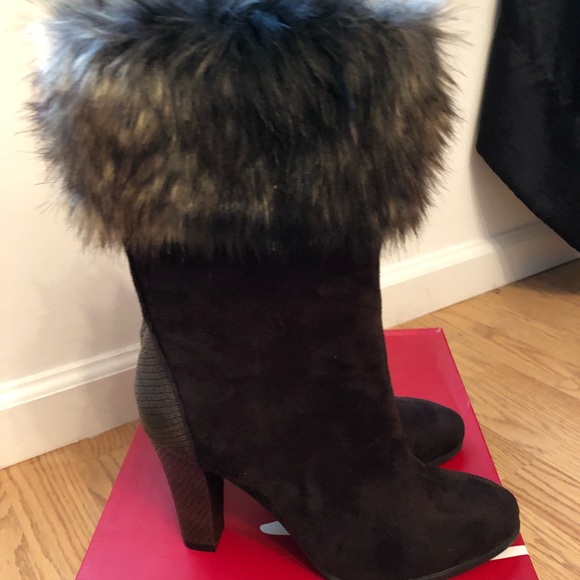 NIB Impo Ovada Brown faux fur booties - Picture 6 of 7